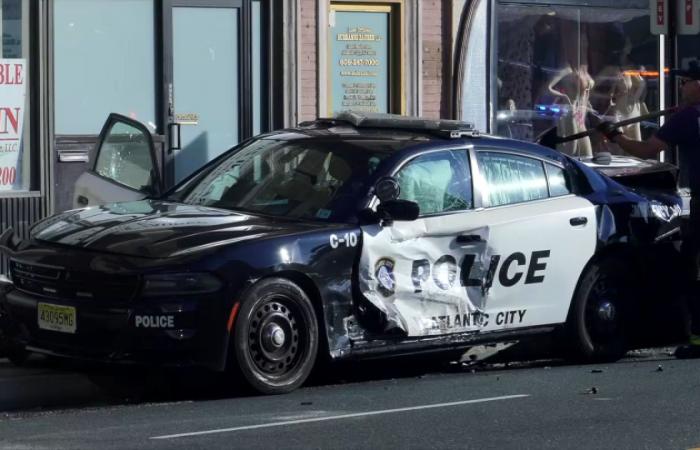 Atlantic City Police Cars Involved in Accident That Knocked Down Traffic Lights – Telemundo 62