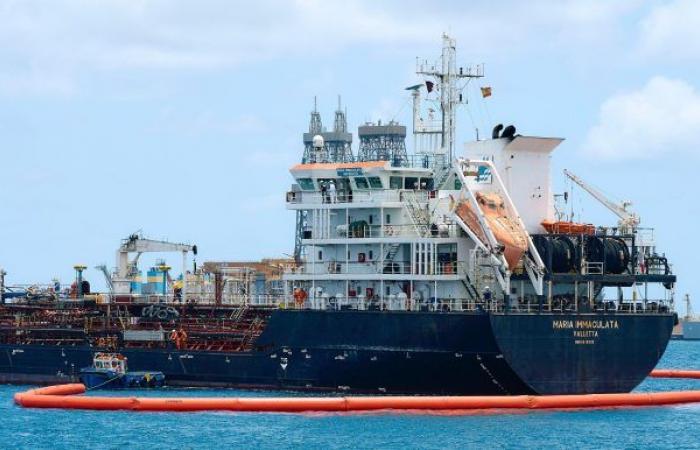 Oil Spill Response highlights the drill at the Port of Las Palmas