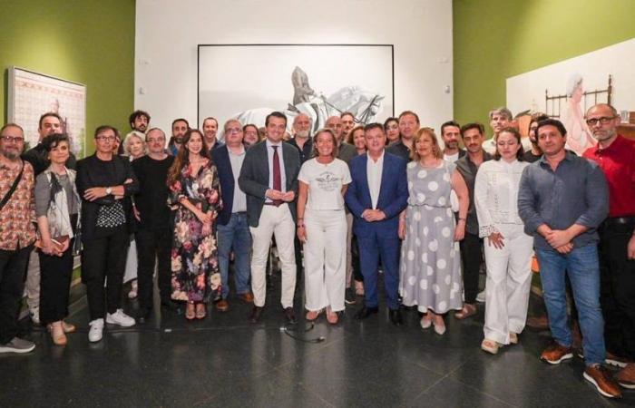 Andalusian figurative art displays its richness in a large collective exhibition in the Vimcorsa room in Córdoba