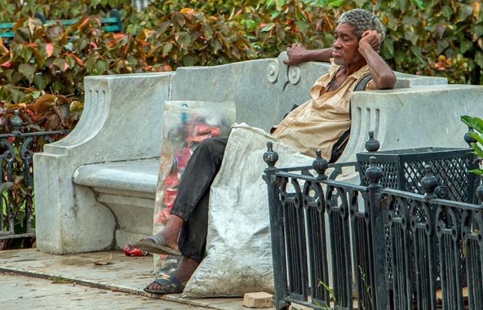 Cuba: the more ‘revolution’, the more beggars