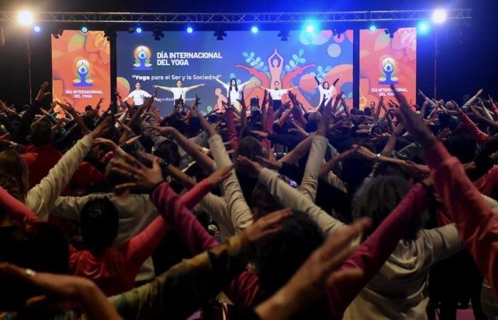 International Yoga Day: what was the mega event that celebrates the practice that conquers Argentina?
