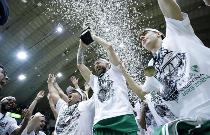 Athens became champion of the Argentine League and was promoted |