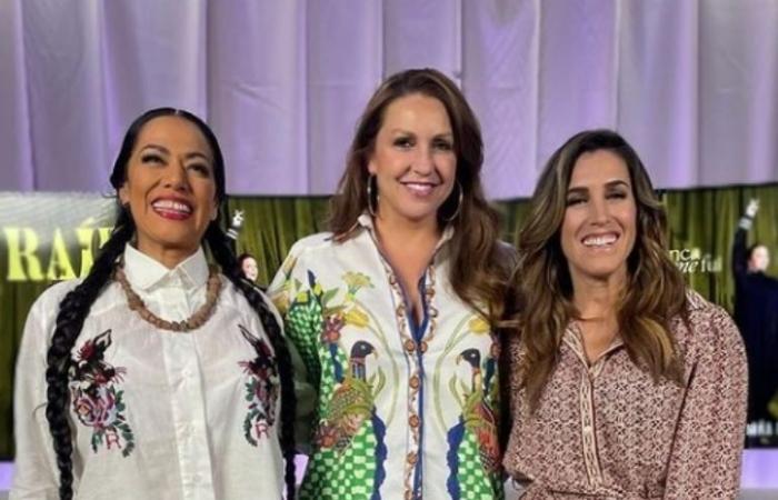 Soledad Pastorutti announced that she left Argentina and closed an important job: which country did she go to?