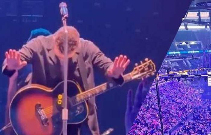 Justin Timberlake in concert in Chicago after being arrested for intoxication