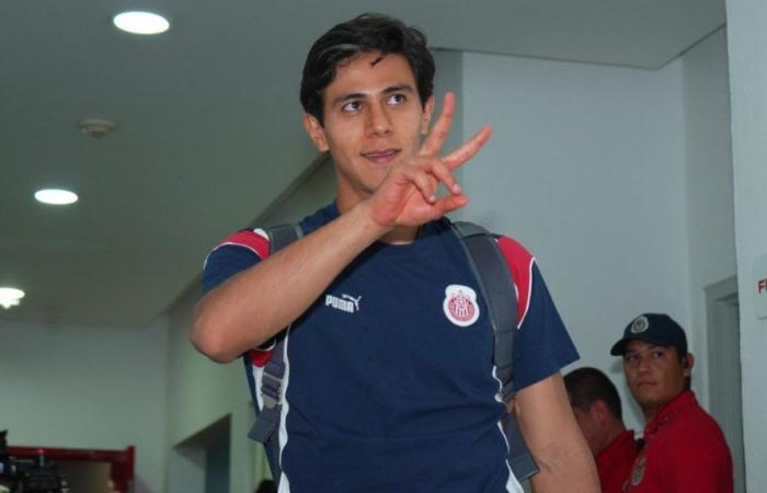 Macías thanks Vergara and the medical staff for their support in Chivas