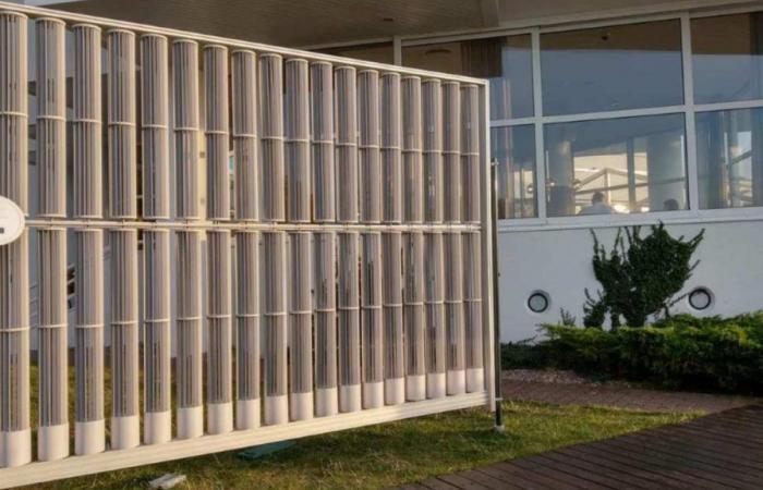 the wall of vertical wind turbines that achieves wind energy anywhere