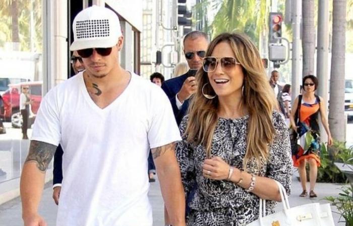 Antonela Roccuzzo and Jennifer Lopez love these sandals: how much do they cost
