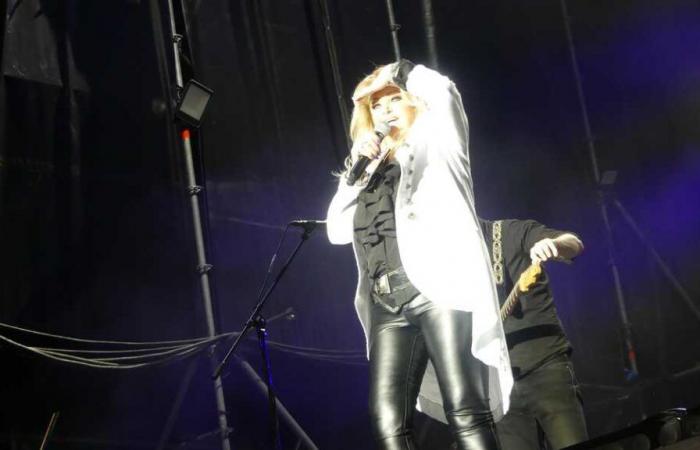 The legendary rock star Bonnie Tyler takes to the stages of Torrejón de Ardoz