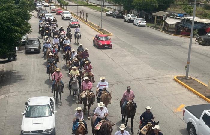 With a parade they celebrate San Juan Bautista in communities of Tihuatlán – Northeast