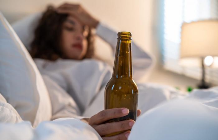4 Ways Your Late Night Drink Sabotages Your Sleep. What to do about it – CNET