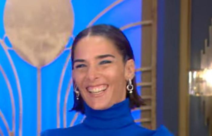 VIDEO: Juana Viale’s TREMENDOUS BLOOPER when showing her blue dress in honor of Flag Day