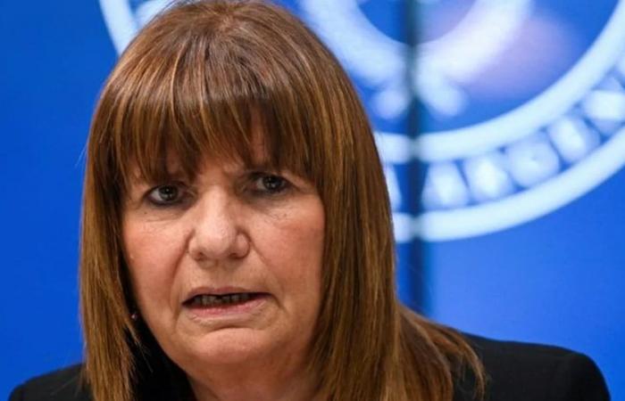 Patricia Bullrich formalized the complaint in the Anti-Corruption Office against her former Secretary of Security
