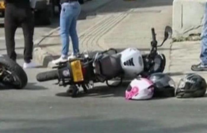 VERY SERIOUS CURRENTS! Police run over and shoot young people on their motorcycle