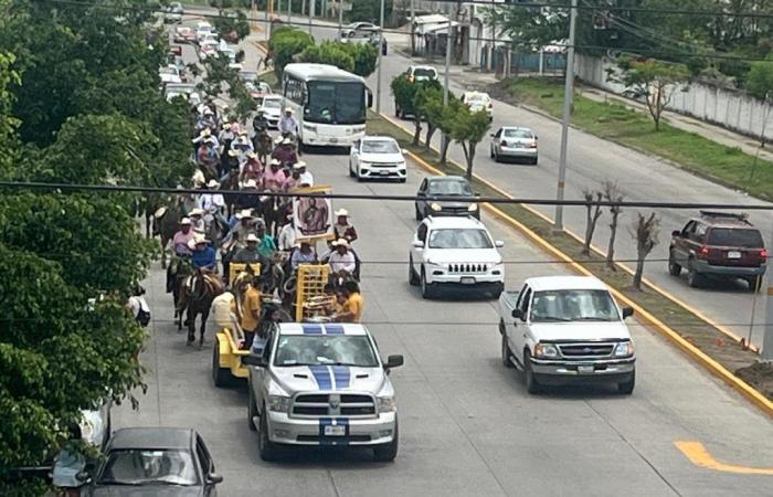 With a parade they celebrate San Juan Bautista in communities of Tihuatlán – Northeast