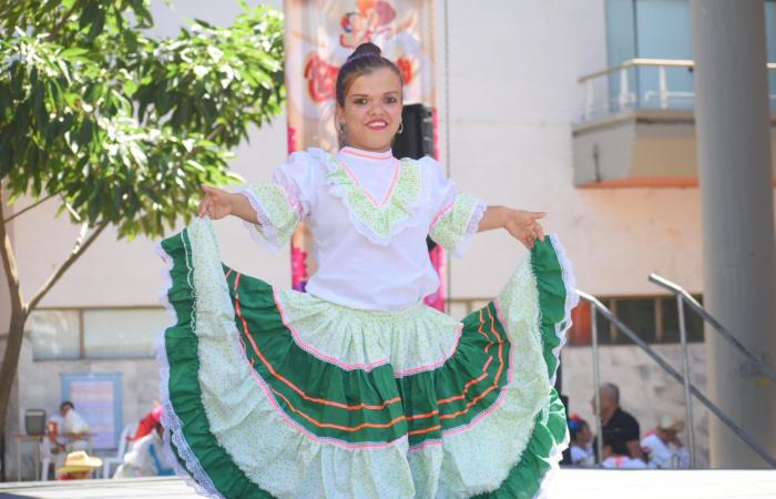In a gesture of inclusion and diversity, hundreds of participants demonstrated their talent and passion for the culture and folklore of Huila.