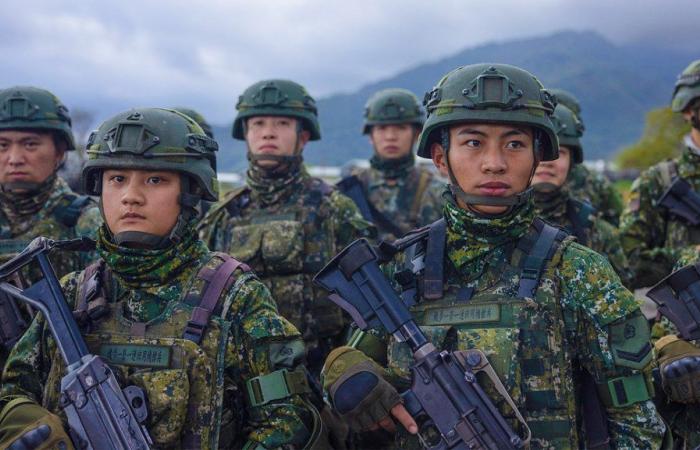 China. Taiwan simulates real attack by Beijing in annual military exercises