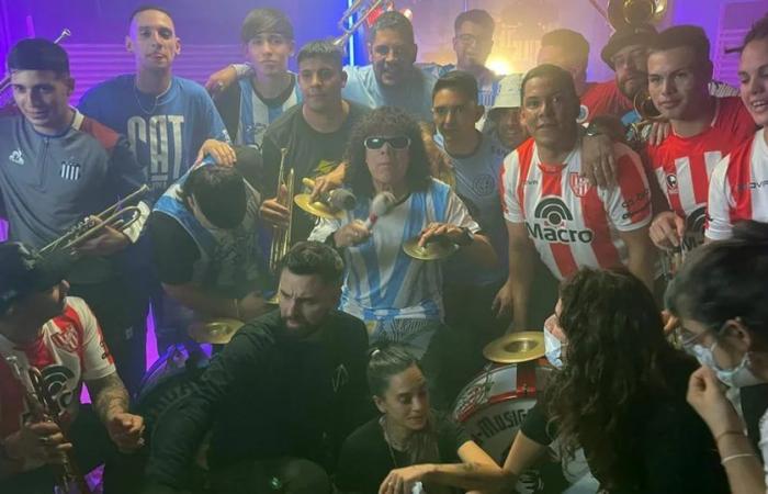 Behind the scenes of the song that “la Mona” Jiménez recorded with musicians from the Cordoba fans