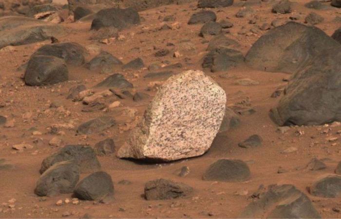 The mystery behind the white rock that NASA has discovered on Mars, why is it that color if the rest are black?
