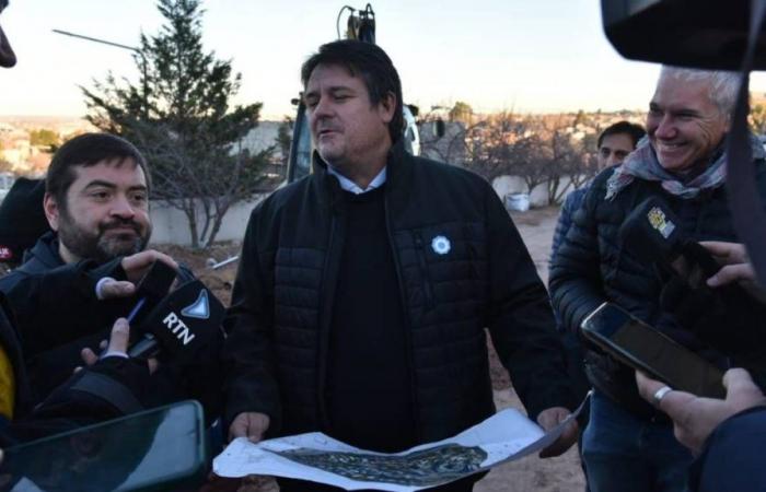 Mariano Gaido announced that they will bring gas to 400 families living on municipal lands