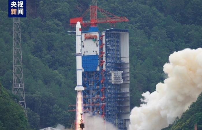 China and France launch satellite to study cosmic explosions