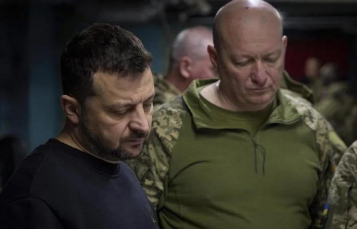 Amid Russia’s advance, Volodimir Zelensky dismissed the commander of the Ukrainian Joint Forces