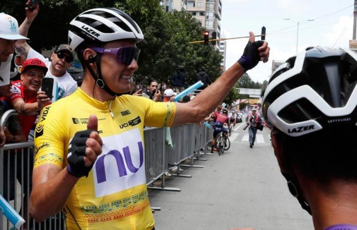 Rodrigo Contreras is crowned champion of the Vuelta a Colombia