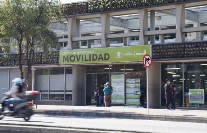Due to RUNT maintenance, Mobility services in Bogotá are not available