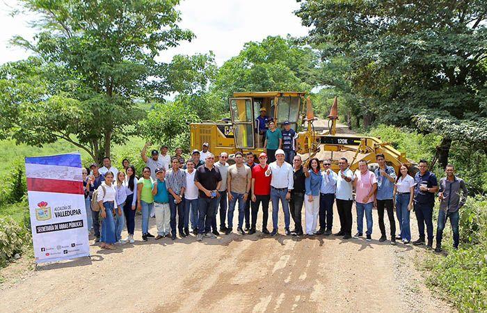 In Los Venados they will pave 7.3 kilometers of road