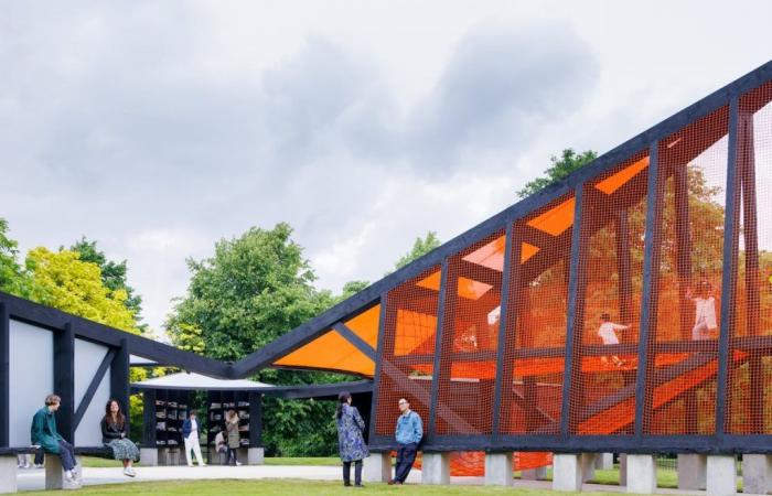 A pavilion that summarizes architecture | From the shooter to the city | Culture