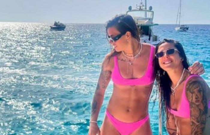 Jenni Hermoso and Misa receive homophobic and lesbophobic insults for a vacation image