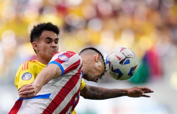 Colombia leads in Copa América, but its attack was off against Paraguay