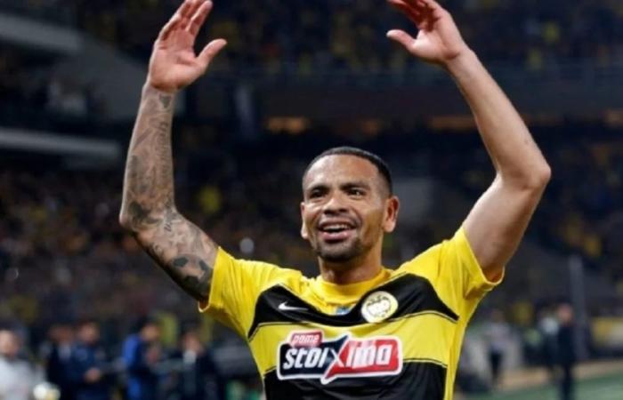 Alexander Callens left Girona: definitive sale to AEK Athens of the Greek Super League for two seasons