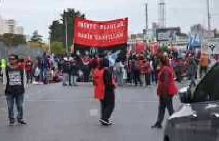 Marches on the highway bridges and in the center of Neuquén this Wednesday: schedules, places and what they demand