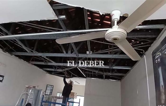 They repair false ceiling that collapsed in the El Buen Samaritano health center