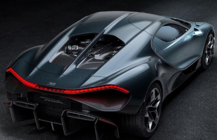 Bugatti presented the brand’s first hybrid sports car: what it is like