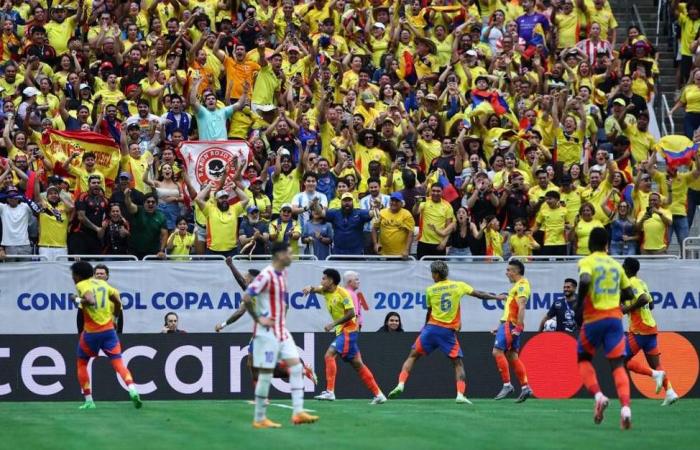 More than 50,000 fans of the National Team filled the stadium in the match against Paraguay