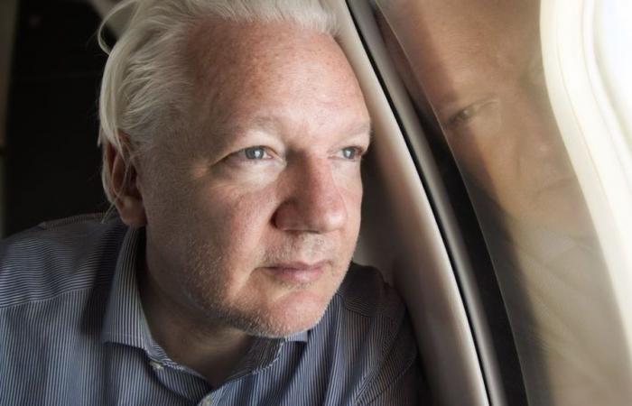 Australia awaits Julian Assange between official caution and relief on the streets