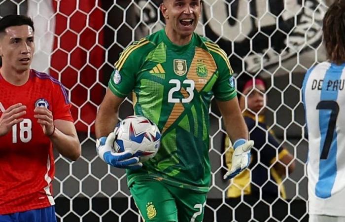 The two key saves by Dibu Martínez and his defiant celebration in front of the Chilean fans after Argentina’s victory in the Copa América