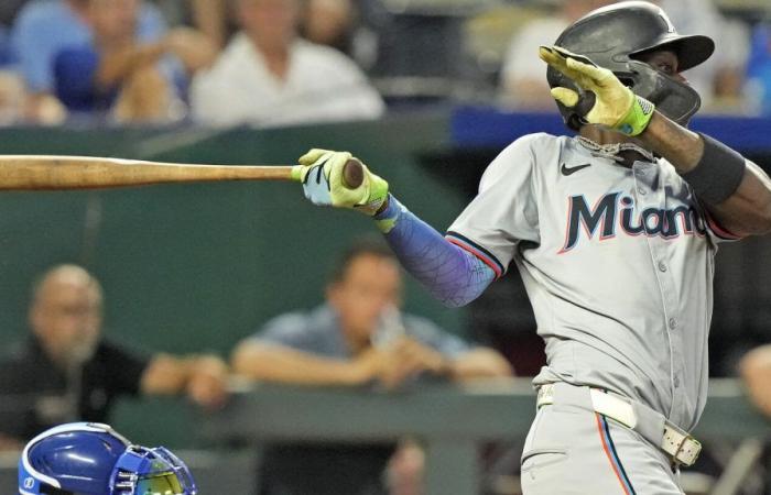 Gordon and Chisholm contribute 2-out hits to Marlins’ comeback against Royals