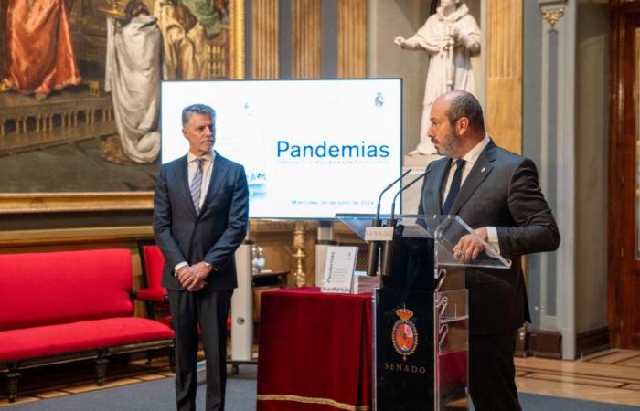 Fundamed delivers the book ‘Pandemics, Preparation and response to future challenges’ to the Senate