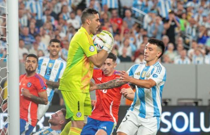 Claudio Bravo’s dart after the fall of Chile: “Peru ran more than Argentina”