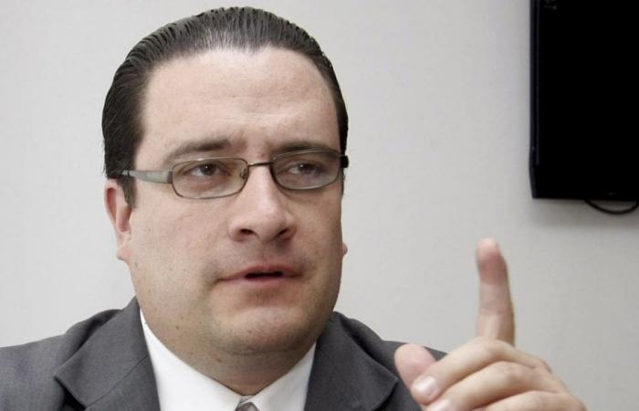 Penalist Iván Cancino assumed the defense of Alejandro Villanueva