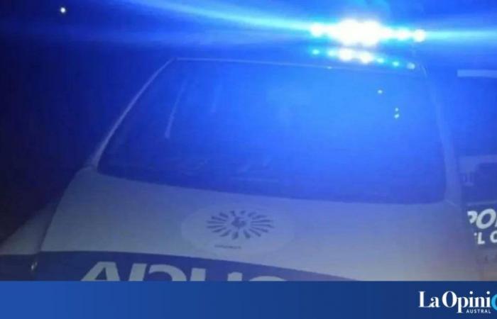 They stabbed a 15-year-old teenager and left him in serious condition in Chubut