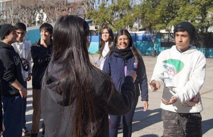 Nearly 100 students from the Valparaíso region participate in the Mineduc English Winter Camps – Radio Festival