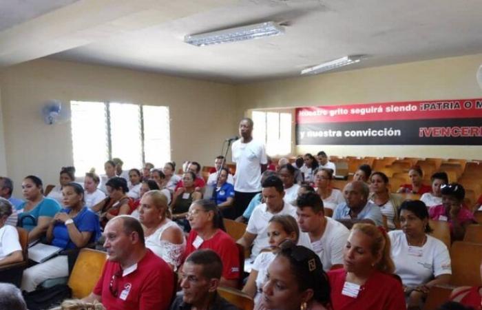 The 22nd Congress of the CTC advances in Camagüey • Workers