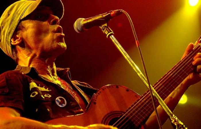 After 17 years, Manu Chao returns with a new studio album