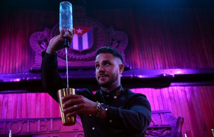 Cuban bartenders celebrate their Centennial in competitions (+ Photos and Video)