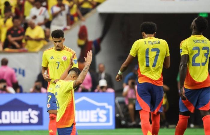 Is Colombia qualified for the Copa América quarterfinals if it beats Costa Rica?