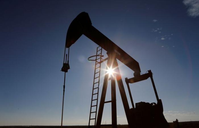 Oil steady as US demand flags but Middle East risk mounts