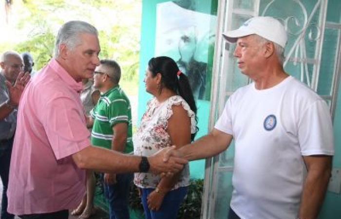 Article: President of Cuba tours the municipality of Nueva Paz